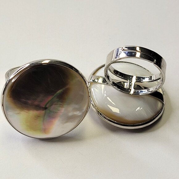 Mother of Pearl Round Ring Adjustable Ring - Picture 4 of 6